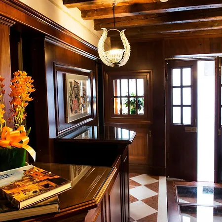 Agli Alboretti Hotell 3*