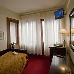 Szálloda Agli Alboretti 3*
