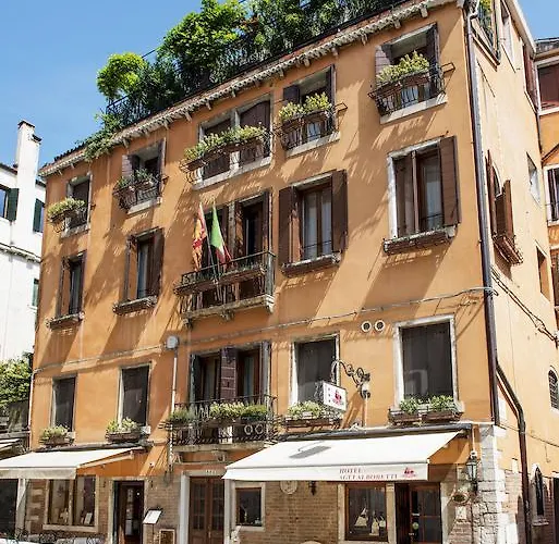 Hotel Agli Alboretti 3*