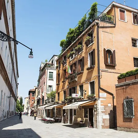 Agli Alboretti Velence