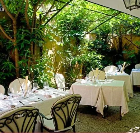 Szálloda Agli Alboretti