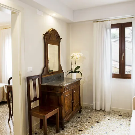 Agli Alboretti Velence