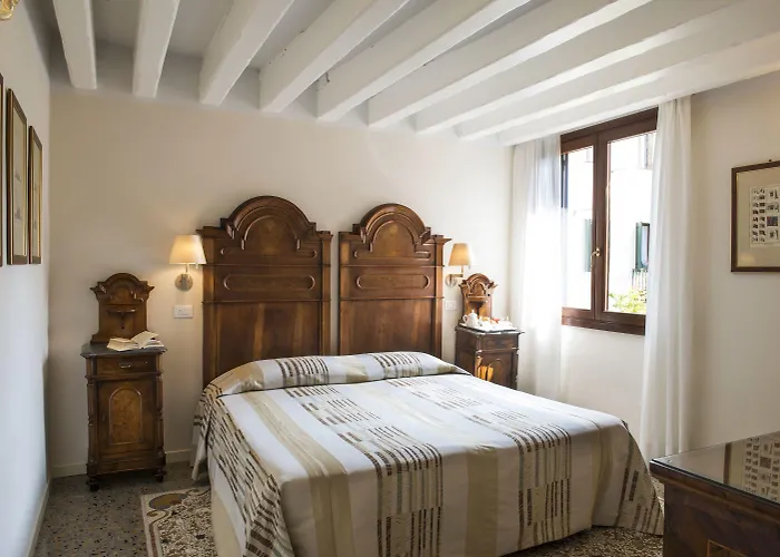 Hotel Agli Alboretti 3*