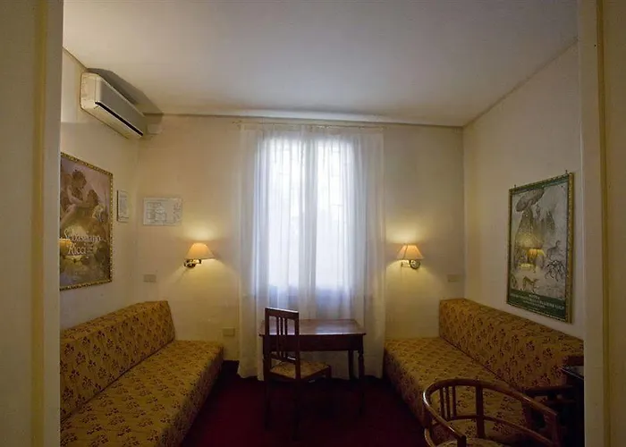 Hotel Agli Alboretti 3*